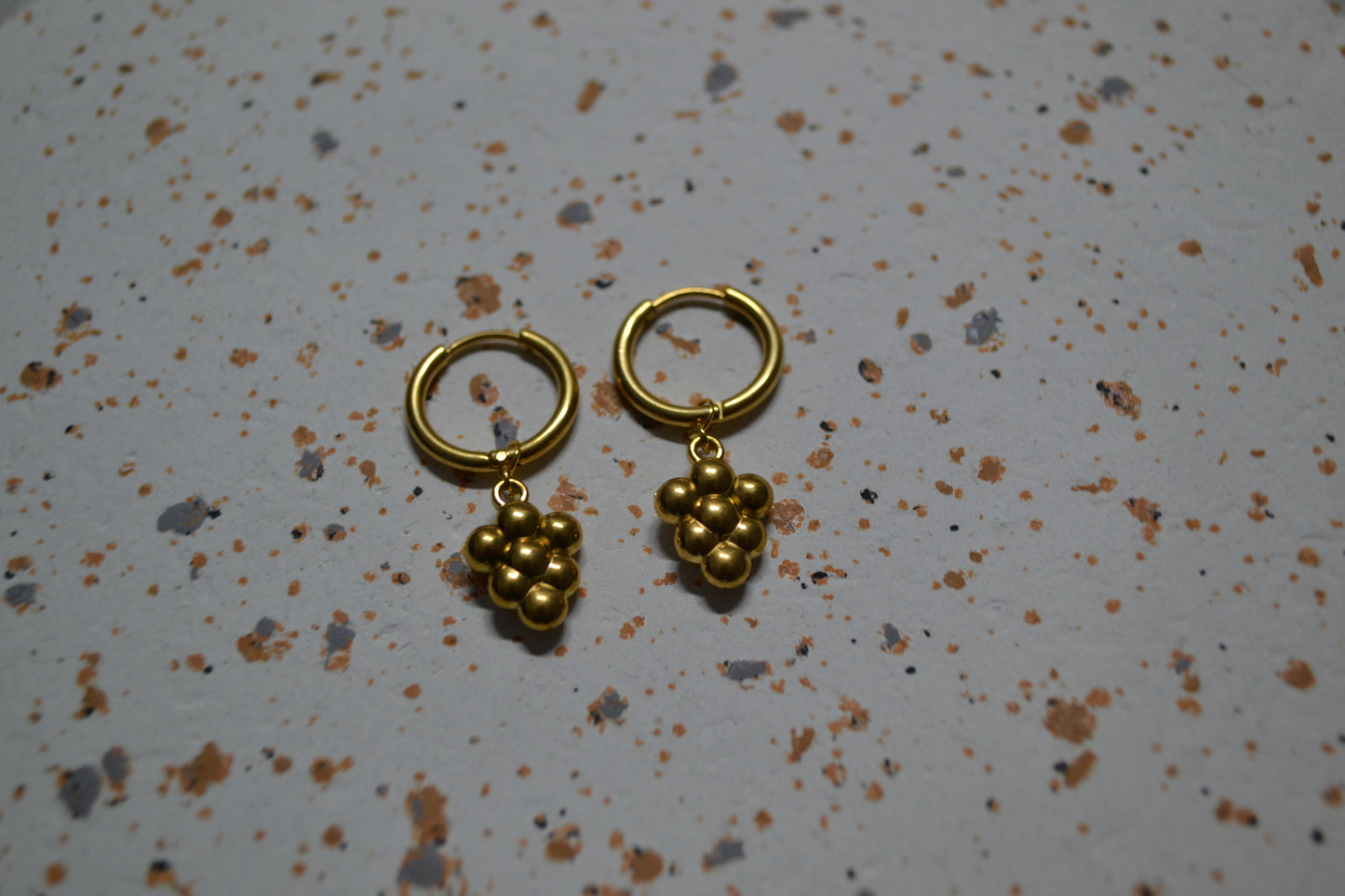 Trosje Druiven Oorbellen Goud